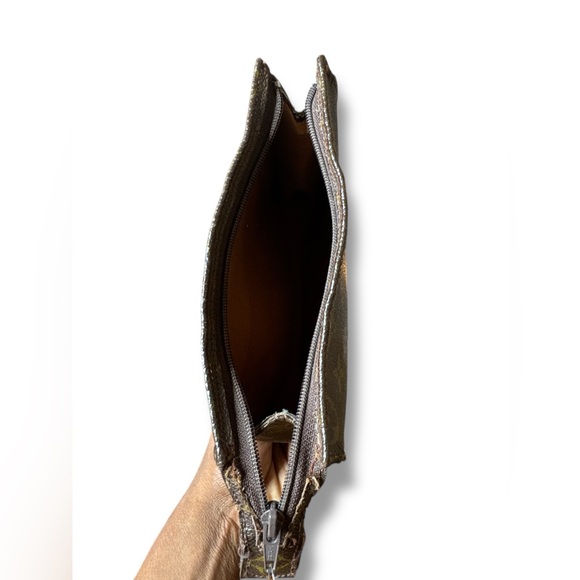 1970s Louis Vuitton Cosmetic Case - Picture 6 of 6